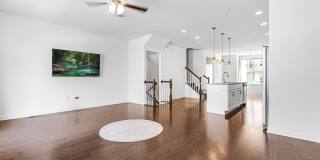 7308 WOOD POND Circle Gallery 6