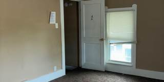 Charming 3-Bedroom Property in Prime Location Gallery 30