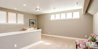 3 Bedroom + Flex Space in Central Location - Close to Old Mill! Gallery 17