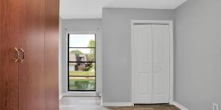 15217 W POND WOODS Drive Gallery 33