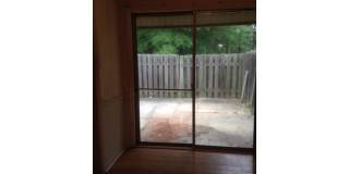 READY TO MOVE IN! 2 Beds 1 Bath! Gallery 1