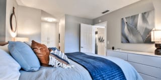 The Harlow Gallery 12