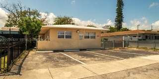 15940 NE 19th Ct Gallery 1
