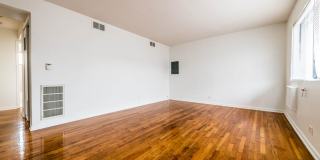 7834 S Coles Gallery 19