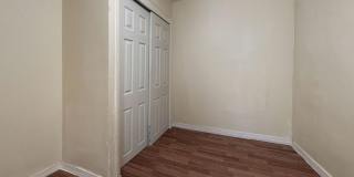 Charming 3-Bed Port Richmond Row Home Gallery 5