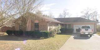 1011 MeadowBrook Gallery 1