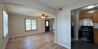 5121 Pioneers Boulevard Gallery 8