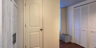 2745 DOWNING Street Gallery 12