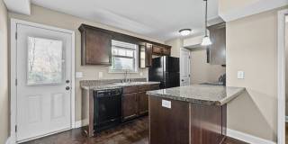 Pet Friendly Two Bedroom! Gallery 8