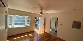 Updated Cottage in Banker's Hill Gallery 3
