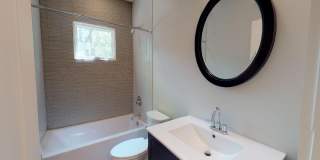 Beautiful Renovated Duplex in Wilmore! Gallery 11