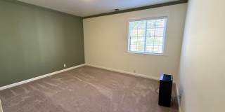 3-Bedroom, 1-Bathroom Home with Large Yard & Garage in South San Francisco Gallery 12
