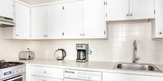 32 Healey St. Gallery 7