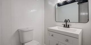 $2300 3 bed 2 bath bungalow Gallery 29