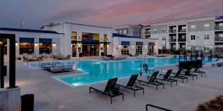 Cove at Covington Center - Apartments & Townhomes Gallery 10