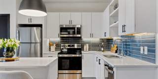 37 West Farnam Gallery 30