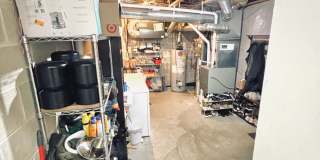 Updated 3bed 3bath End Unit Townhome w’Great Views Gallery 27