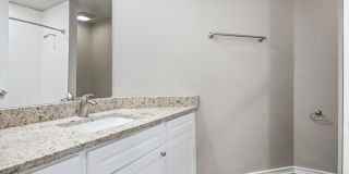 Waters Edge Apartment Homes Gallery 73