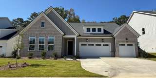 Beautiful 4 Bedroom Single Family Home Gallery 1
