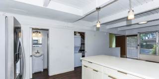 Tropic Gardens - renovated, split level 2, bedroom, 2 bath with 2 parking stalls Gallery 15