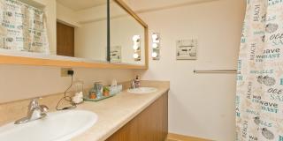 Fully Furnished One Bedroom Unit, Centrally located to Busline, Shopping and Grocery Store Gallery 10
