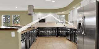 5 bedroom, 3.5 bath home in North West Colorado Springs Gallery 6