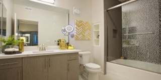 360 Luxury Apartments Gallery 21