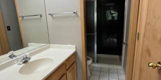 Runaway bay Condo Apartment Gallery 14