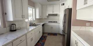 5266 Lindley Avenue Gallery 25