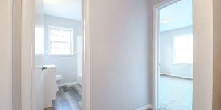 Spacious Duplex! Gallery 19