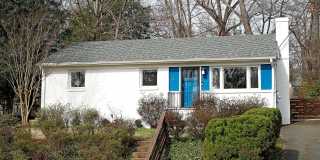 Nicely Updated Pet-Friendly N.Downtown/Locust Grove Home Gallery 1
