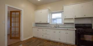 Charming Old Town Bungalow! Gallery 7