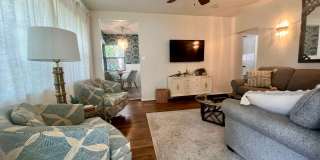 FULLY FURNISHED 2/2 OLD NE BUNGALOW - lease term through March 2027 Gallery 13