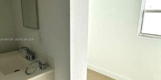 1770 NW 19th Ter Gallery 7