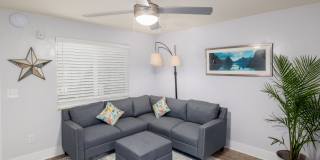 Naples 701 Gallery 2
