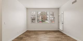 Sterling Oaks Luxury Apartments Gallery 7