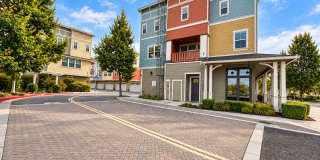 Modern 3BR Townhome for Rent in Union City! Gallery 1