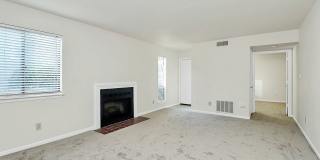 One Month Off Rent Special on Adorable One Bedroom Condo in the Heathstead Community! Gallery 4