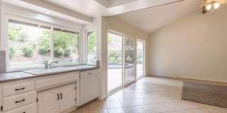 Beautiful 4 bed 2 bath house in Agoura Hills Gallery 4