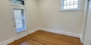 5719 N Kenmore Avenue Gallery 7