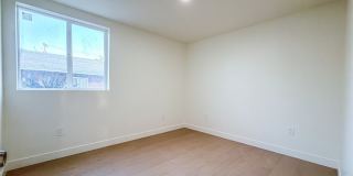 2120 E 92nd Street Gallery 17