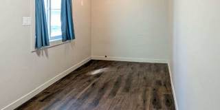 2218 Hoyt Avenue Gallery 7
