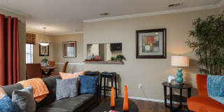 District at Hamilton Place Apartments Gallery 13