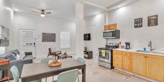 1407 Leal Gallery 15