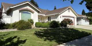 Charming 3-bedroom, 2-bath home in North Merced! Gallery 6