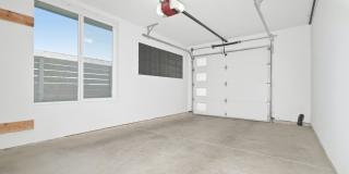 Modern 2 Bedroom with Rooftop Retreat and Garage Gallery 20