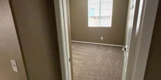 Beautiful Renovated Home Ready for move in! Gallery 7