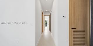 1316 NE 16th Ter Gallery 22