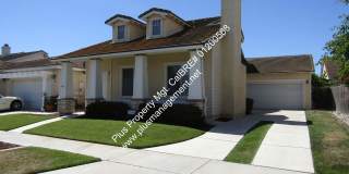 Large Two Story Home in Bradley Square Located Near Shopping/101 Frwy Gallery 1