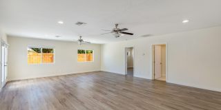 5002 E MITCHELL Drive Gallery 10